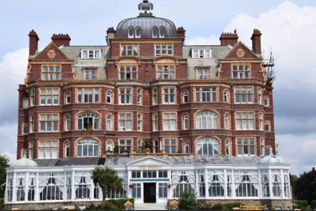 Beautifully Appointed, Period Seaside Apartment Folkestone Exteriör bild