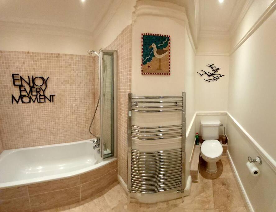 Beautifully Appointed, Period Seaside Apartment Folkestone Exteriör bild