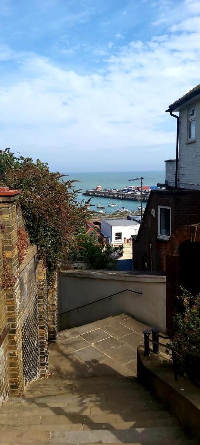Beautifully Appointed, Period Seaside Apartment Folkestone Exteriör bild